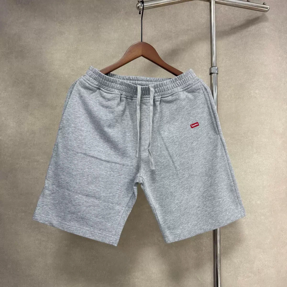 Supreme Small Box Logo Sweat Shorts, Unisex Casual Cotton Fleece Workout Shorts Elastic Drawstring Streetwear Shorts for Men Women