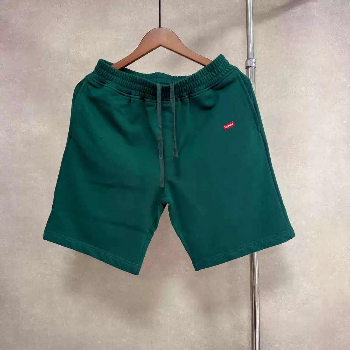 Supreme Small Box Logo Sweat Shorts, Unisex Casual Cotton Fleece Workout Shorts Elastic Drawstring Streetwear Shorts for Men Women