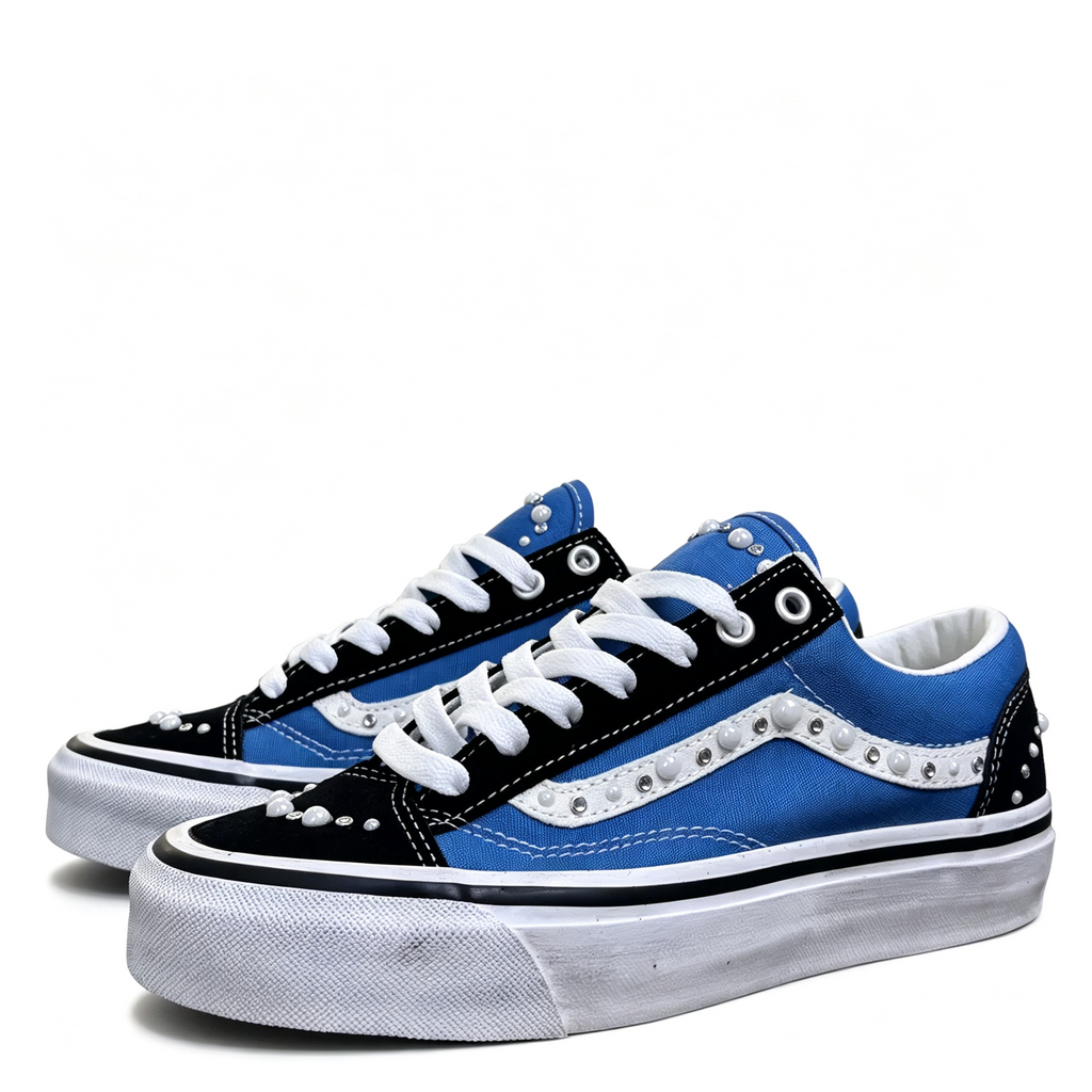 Pearl Rhinestone Canvas Skate Shoes Two‑Tone Low Top Casual Unisex Sneakers