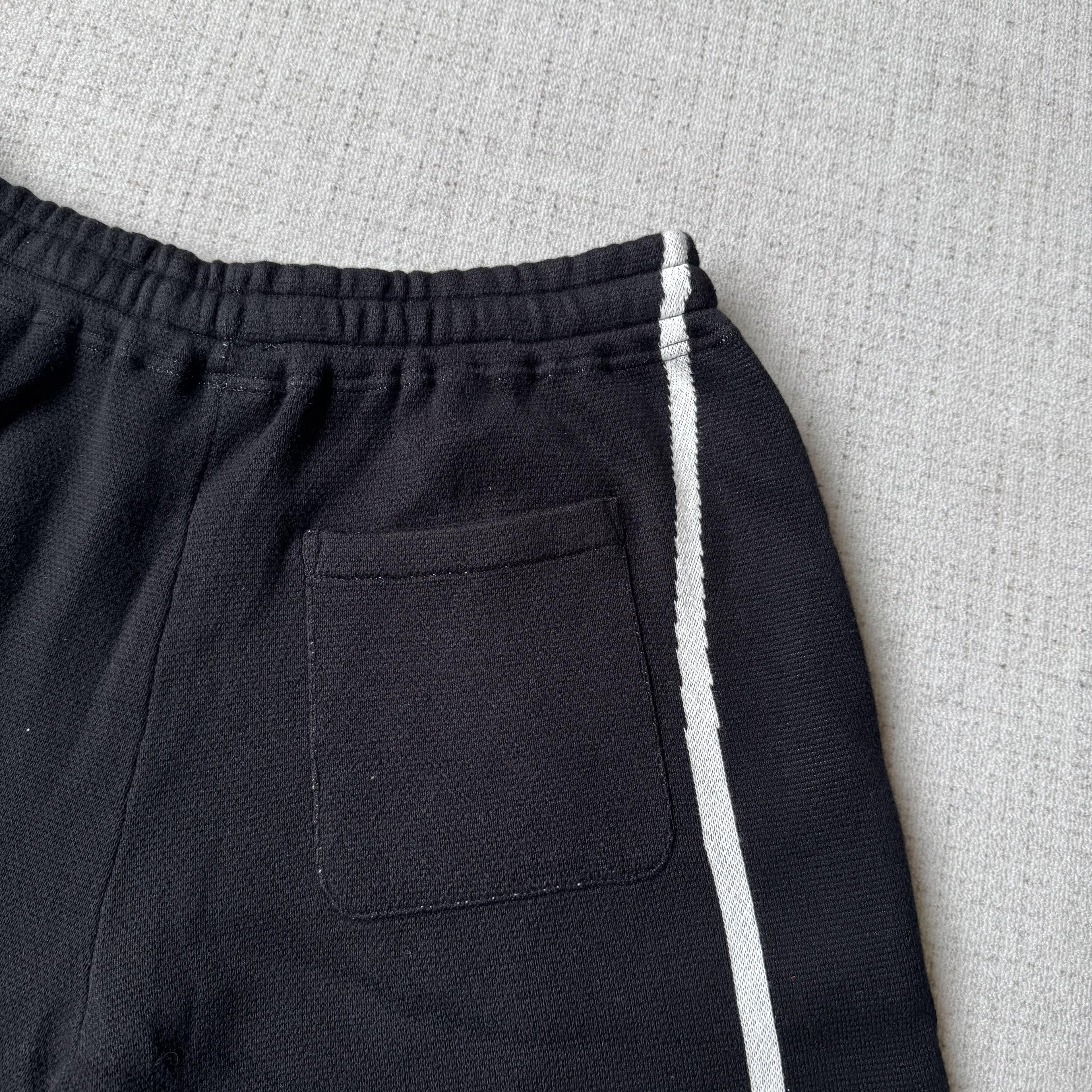 This is the Supreme × Umbro collaborative SS25 knit soccer shorts